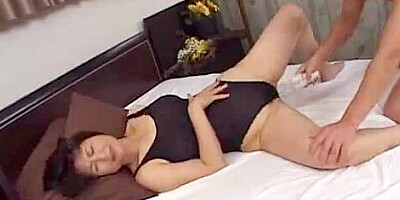 Japanese Mother I&amp,#039,d Like To Fuck Seduces Youthful Lad Uncensored