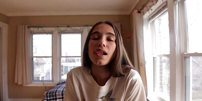 Pretty Damsel, Sucky-Sucky, Hand-Job and Cowgirl