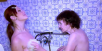 Musa Libertina And Macarena Lewis - Busty Mature Bbw And Teen 18+ In Shaved Pussy Licking