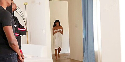 Gia Milana, Isiah Maxwell And Slim Poke - 2 Thugs Open For Negotiation A.k.a. Gia Got Bbc Dp