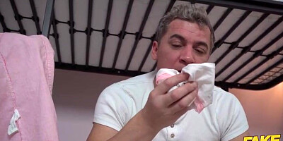 Isabella De Laa is having casual fuck-a-thon with a fellow who was nuzzling her undies