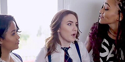 Kelsey Kage Julie Kay and Loni Legend In Own Sex Slave