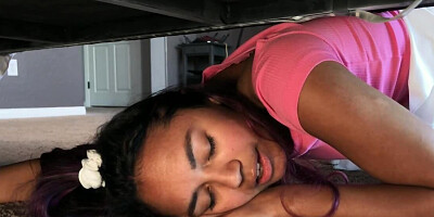 Latina teen is stuck and stepbrother helps in exchange for sex