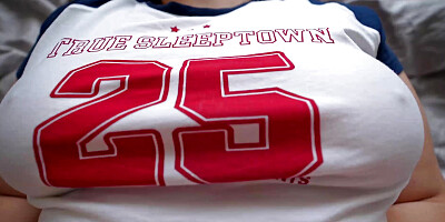 Convinced my step sister to have sex and fucked her without taking off my shorts