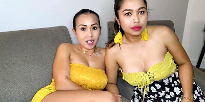 Big boobs Thai lesbians lick and toying