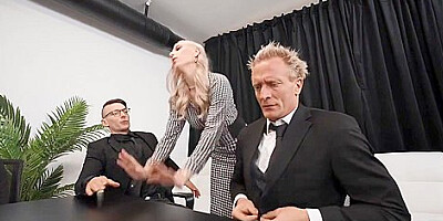 Valerica Steele And Kay Lovely - Orgy Instead Of Boring Meeting With Wild Squirters And