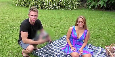 Realitykings - Milf Hunter - Holly Heart Levi