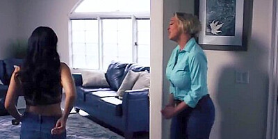Dee Williams, Big T And Lulu Chu - I Am Getting Spanked For Being A Lesbian