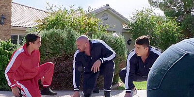 Alena Croft And Ricky Spanish In 18yo Gang Member Fucks Big Ass Mom