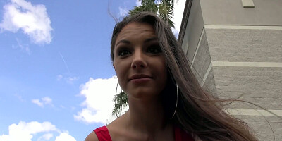 Alexis Rodriguez was noticed in a sexy high heels and thighs