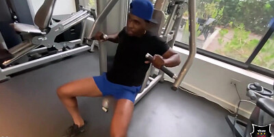 Le Major De Rome Baise Kaden Kole Le Pawg En Forme Apres S