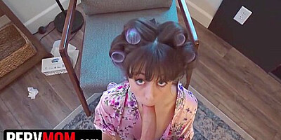 Perv Stepmom - Stepson Accidentally Catches His Milf Stepmom Shaving Her Pussy