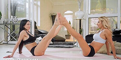 Shalina Devine And Sasha Rose In Sasha And Shalinas Gf Clip