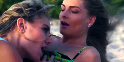 blowjob addie & cayenne live out their threesome fantasy