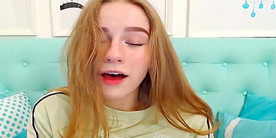 Horny Teen Fingering and got a Hot Orgasm