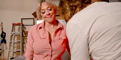 Xxl culo towheaded is juggling up and down while boinking her fresh paramour on the couch