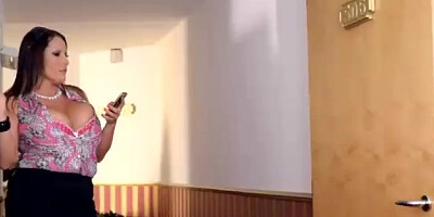 Big Titty Milfs Vs 30 Inch Dildo!