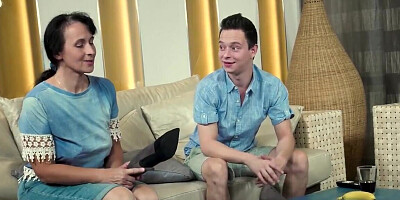 Filthy mature maid seduces younger stud on kinky sex