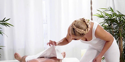 Dutch mommy getting fucked and creamed because why not