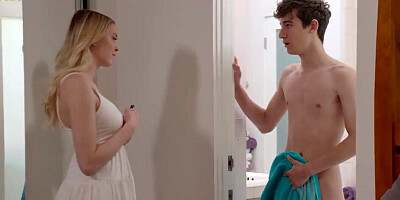 Lustful stepsister seduces her bro on kinky fucking