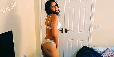 Sexy Indian Sister Strips From Saree And Bares Perfect Natural Shaved Body