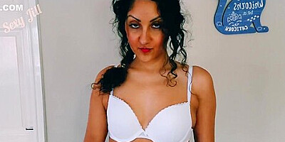 Sexy Indian Sister Strips From Saree And Bares Perfect Natural Shaved Body