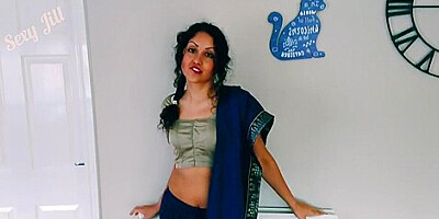 Sexy Indian Sister Strips From Saree And Bares Perfect Natural Shaved Body