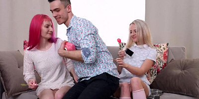 teens 18+ Share Lollipop And Cock