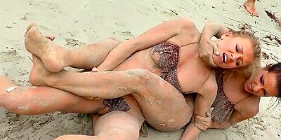 Foxycombat The Beach Bianca vs Melisa