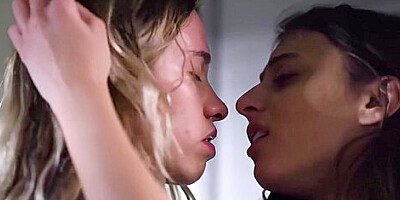 Khloe Kapri And Gia Derza - Sleepover And Tribbing With Teen 18+ Lesbian And