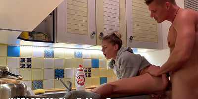 shagging in the kitchen and internal cumshot