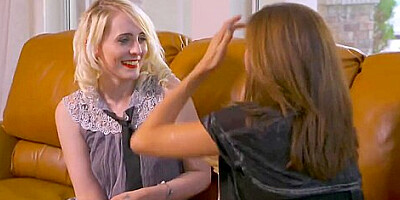 Couple invites their blonde for threeway Bokep Indo