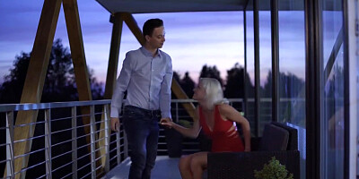 Petite Blondie Zazie Skymm Enjoys Intimate Date