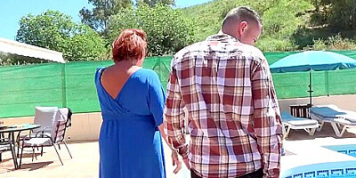 Big Breasted Mature Jo Jo From The Uk Fucking A Younger Guy At The Pool
