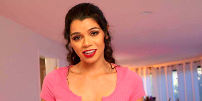 Harley Haze rides firm cock in reverse cowgirl position after giving head