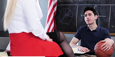 Tatted blond lecturer, Karma RX is having gonzo fuckfest with a schoolgirl, in the classroom