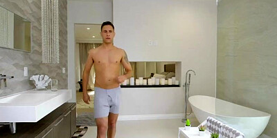 Massive culo brown-haired, Cassidy Banks gave a ideal tit drilling to her successful playmate, in the douche