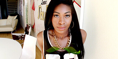 Stunning dark-hued cunt hungers a cute approach