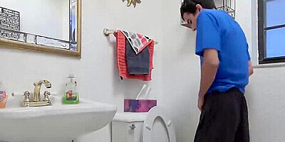 Sneaky Aunt Sexts Sucks And Fucks - Sheena Ryder