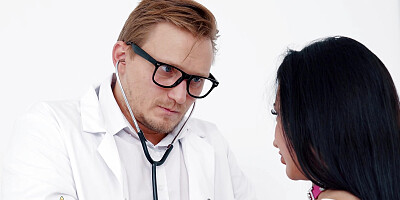 Stepsis and stepbro play in doctor when stepdaddy comes in