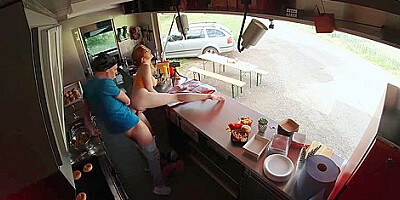 Scarlett Jones In: Fuck Truck On Pornhd With