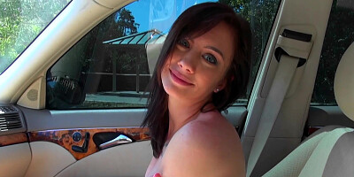 Redhead likes casual sex in the car