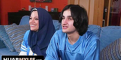 Middle Eastern Milf Bounces Her Plump Booty On Stepsons Rod With Mona Azar