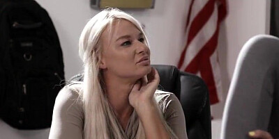 London and Lily attempts gobbling their poons