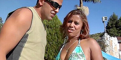 Sultry Latina Agatta entices Tony Tigrao