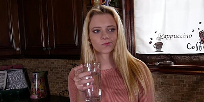 Riley Star in Family Therapy - DadCrush