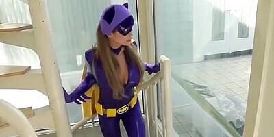 Super Girl And Poison Ivy - Lesdom Cosplay Fetish Kinky Porn