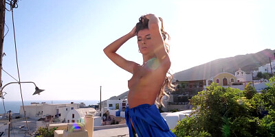 Passionate Italian babe made herself wet
