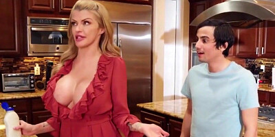 anal horny milf joslyn james enjoys a good fuck from her son's