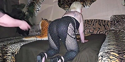 Mistress Catriona Floggs Skyler Squirt And Makes Her Squirt